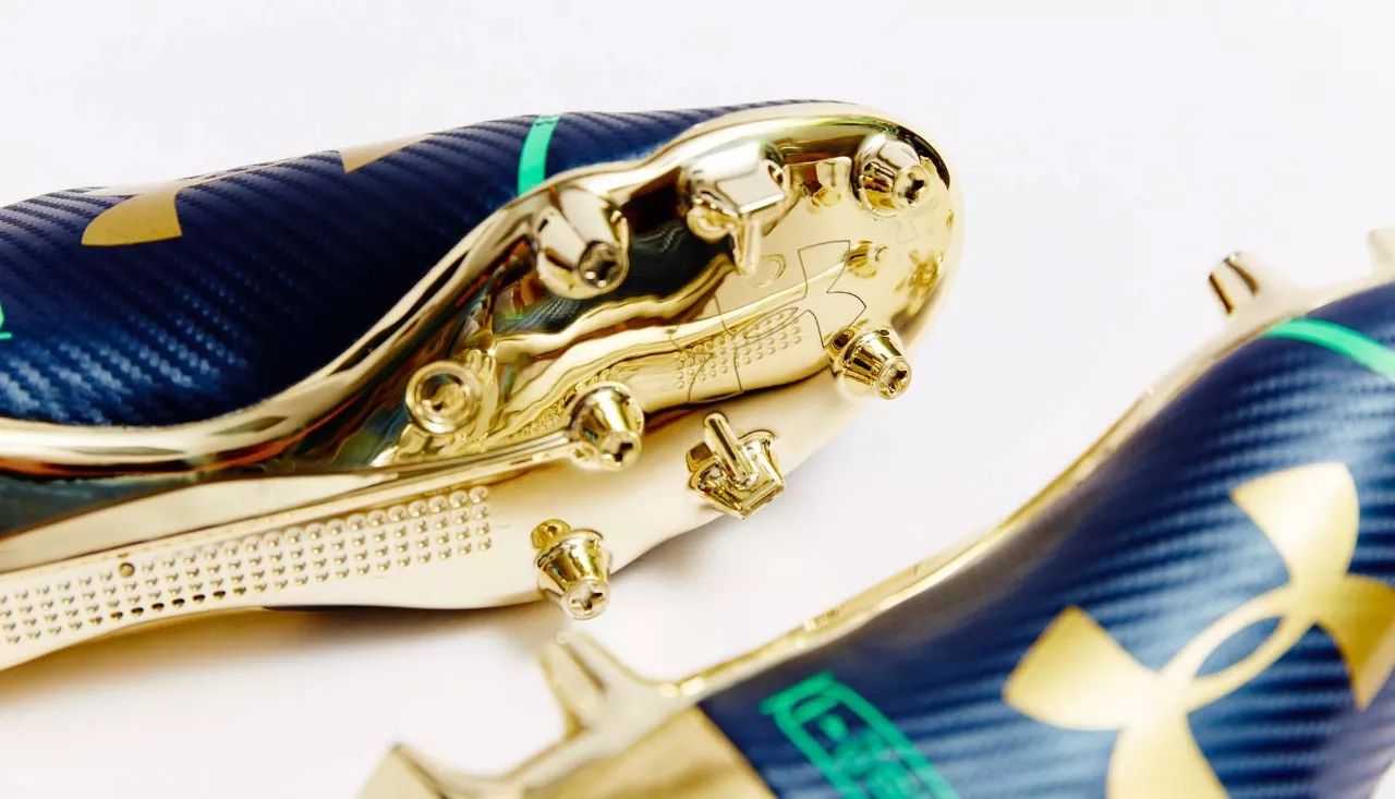 九游官网-孟菲斯灰熊训练开放日，转会期手感冰凉引欢呼，法甲在即，控场能力受关注(洛杉矶快船vs孟菲斯灰熊)